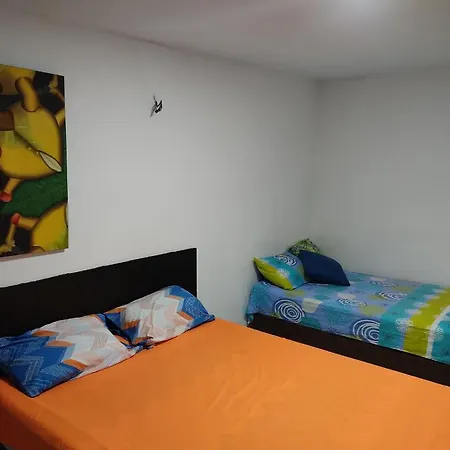 Home To Go Hostal Apartamentos Cali Exterior photo