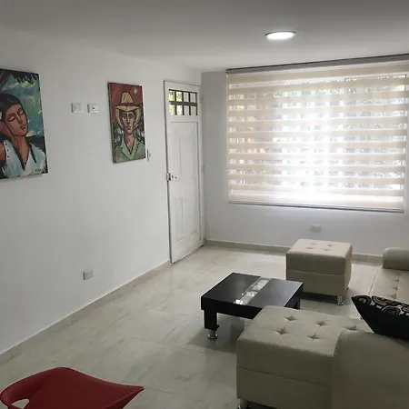 Home To Go Hostal Apartamentos Cali Exterior photo