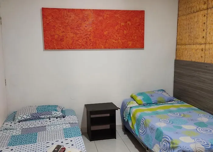 Home To Go Hostal Apartamentos